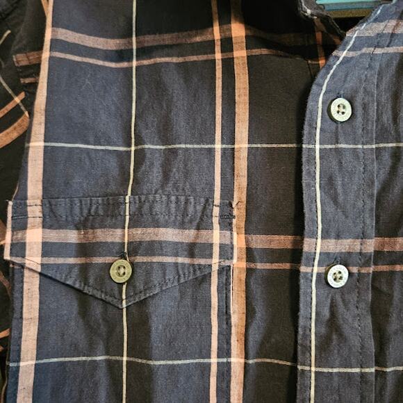 Size Small Wrangler Flex for comfort Dark blue/Pink button up - Picture 6 of 7